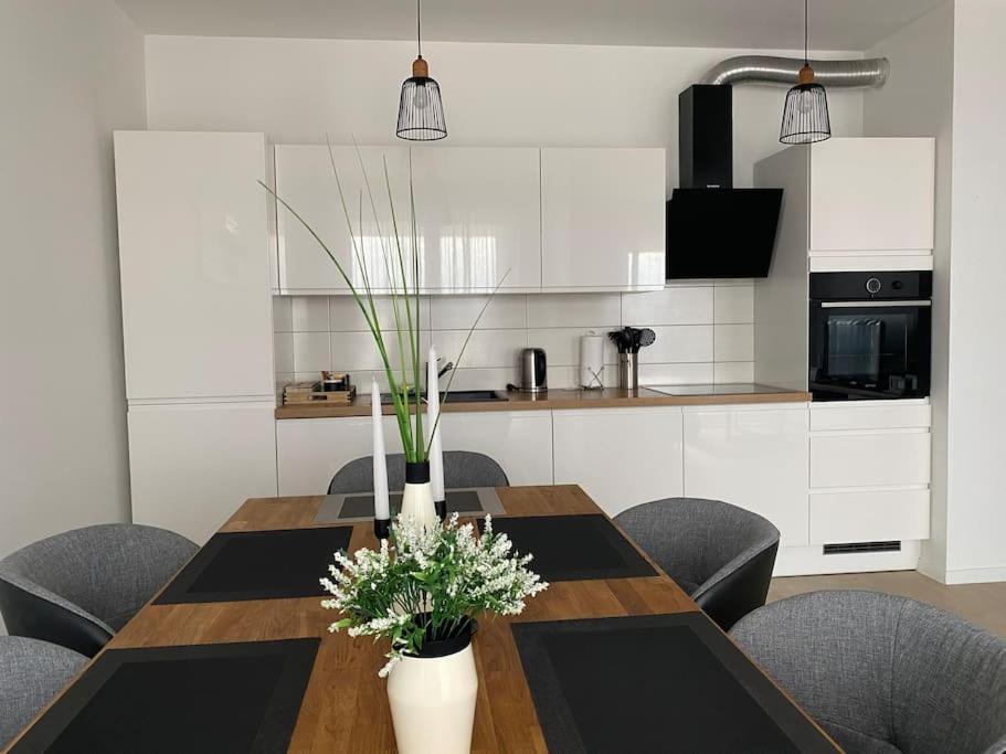 New Modern Apt Near Old Town - Private Parking زادار المظهر الخارجي الصورة