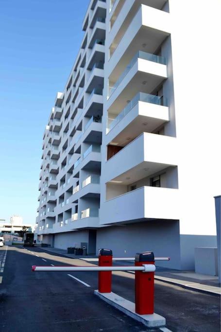 New Modern Apt Near Old Town - Private Parking زادار المظهر الخارجي الصورة