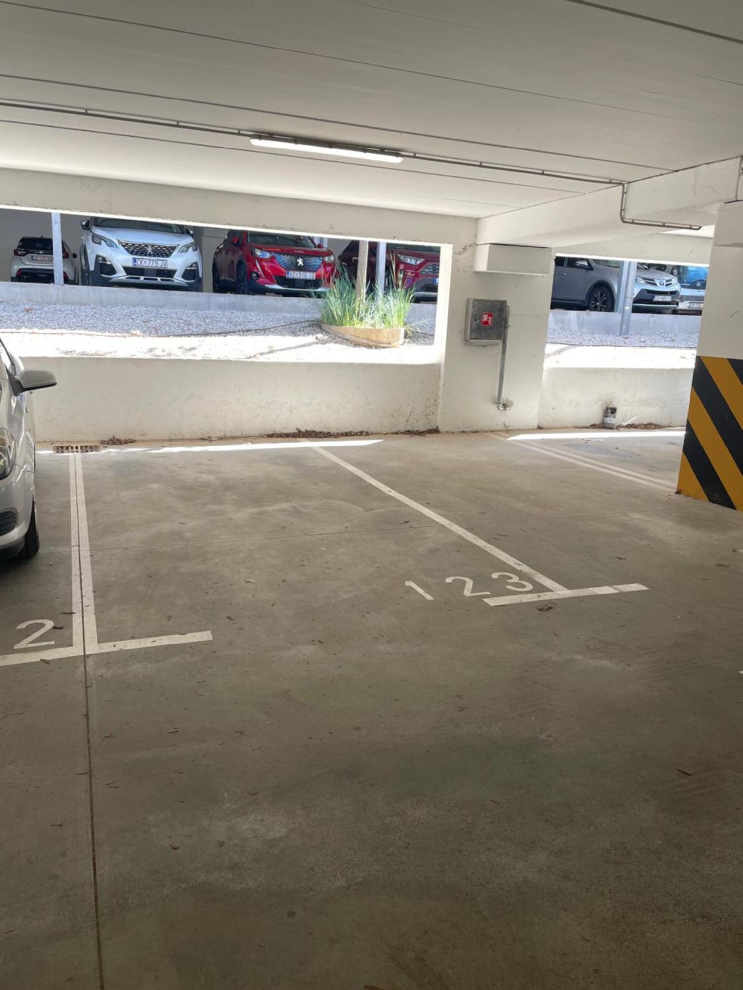 New Modern Apt Near Old Town - Private Parking زادار المظهر الخارجي الصورة