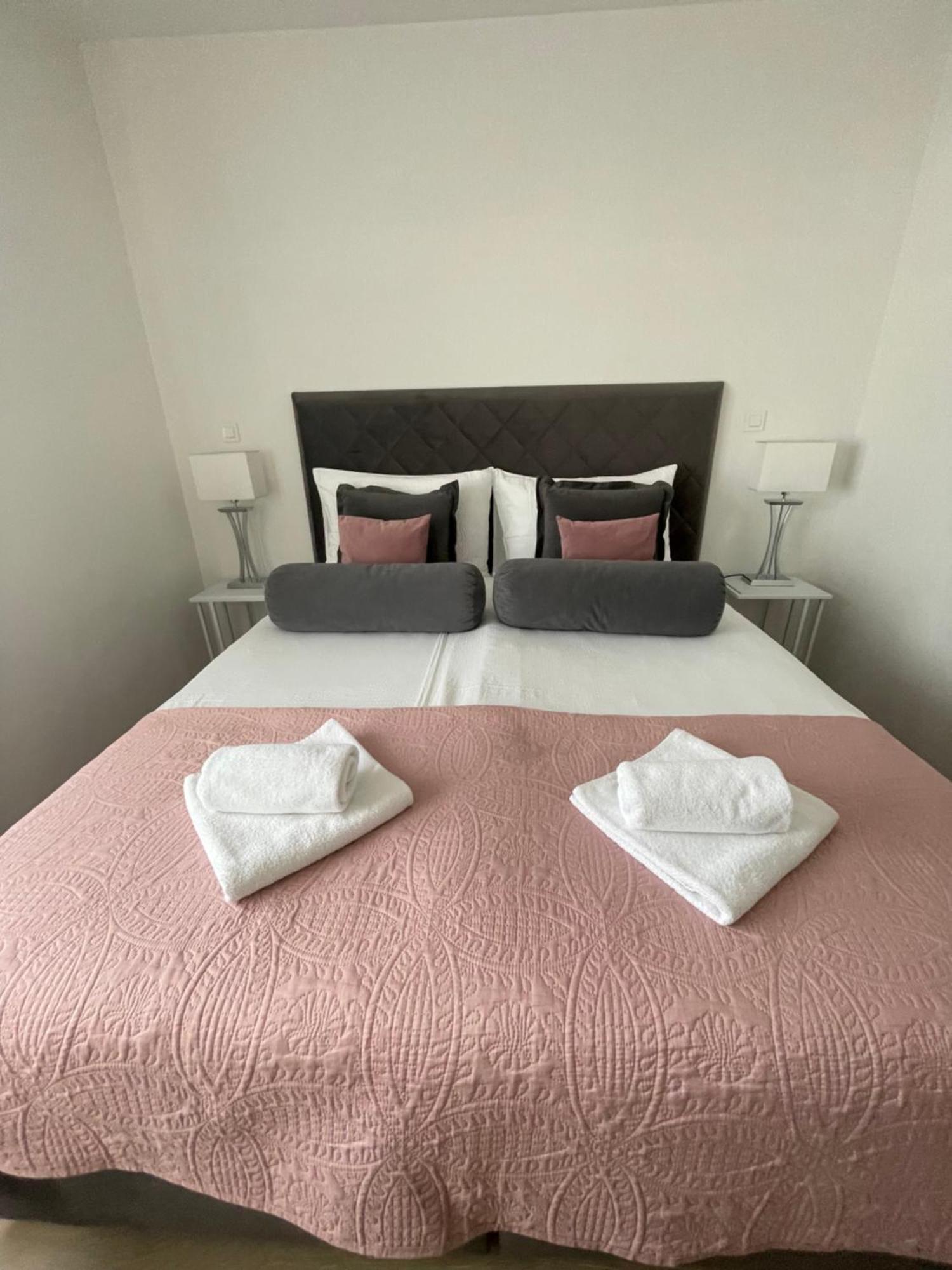 New Modern Apt Near Old Town - Private Parking زادار المظهر الخارجي الصورة